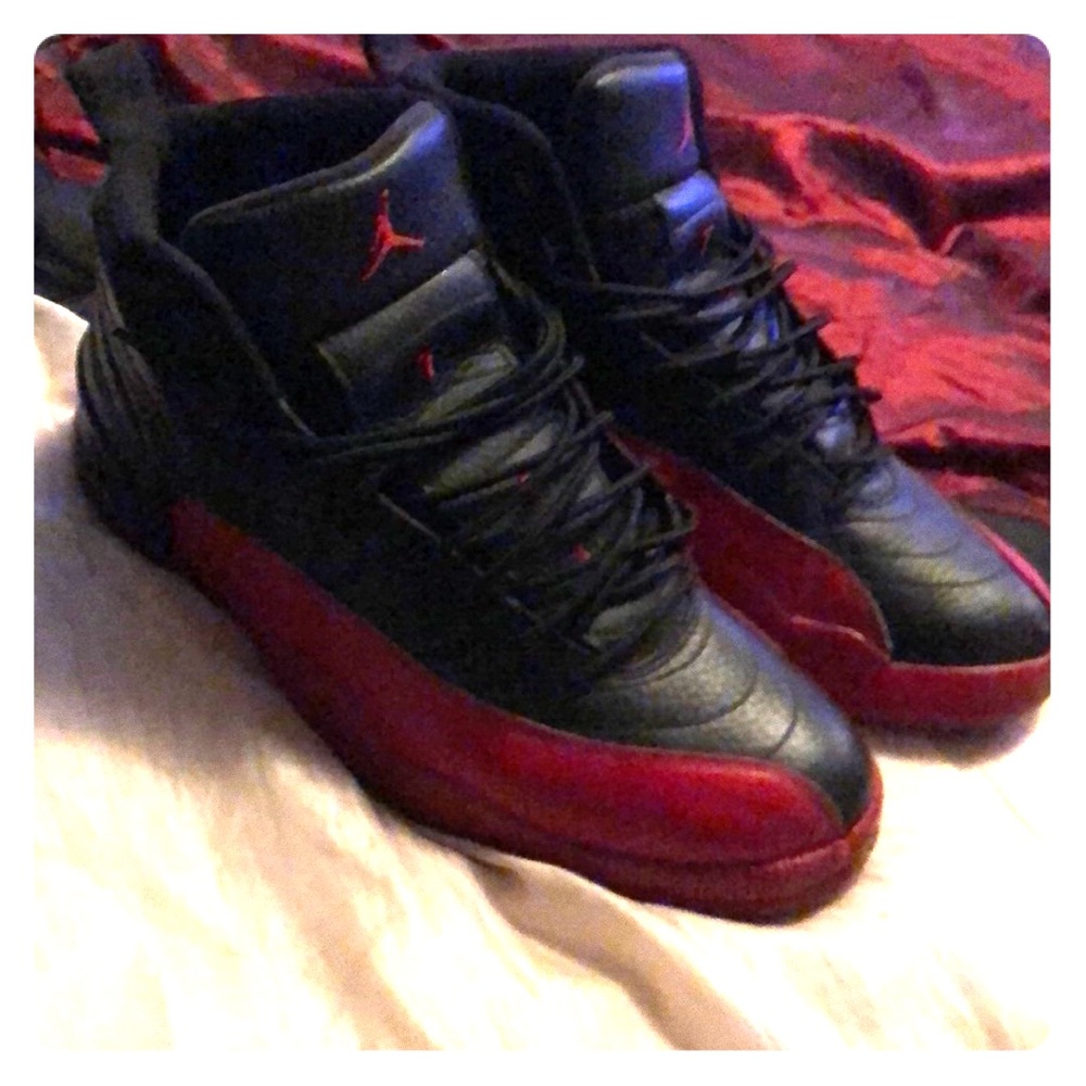 Authentic Jordan 12 breds - Picture 1 of 2